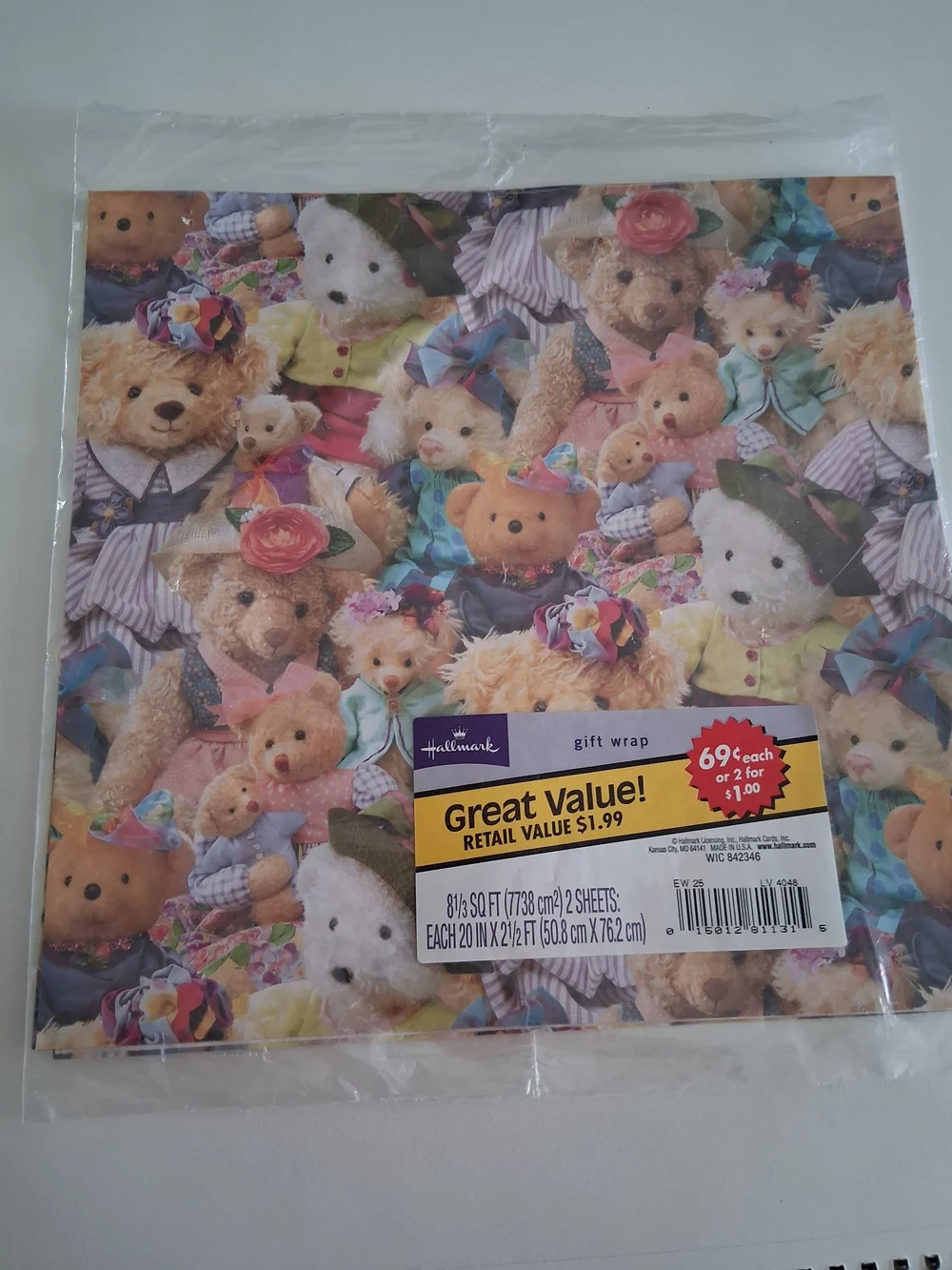 Vintage Hallmark Teddy Bear Pattern Gift Wrap — Multicolor Pastels
